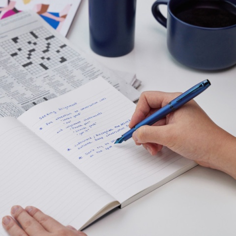 Pióro wieczne Parker IM Monochrome Blue Niebieski etui Premium skóra ekologiczna