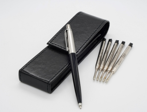 Długopis Parker Jotter Czarny Etui + Wkłady Gratis Długopis Parker Jotter Czarny Etui + Wkłady Gratis