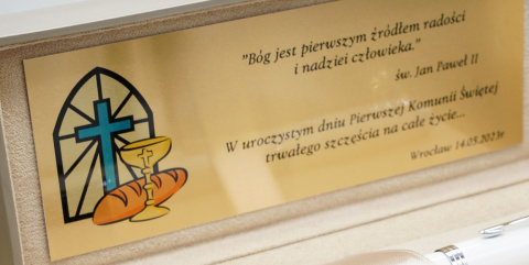 Długopis Parker Sonnet Czarna Laka GT z tabliczką na Komunię Świętą Długopis Parker Sonnet Czarna Laka GT z tabliczką na Komunię Świętą